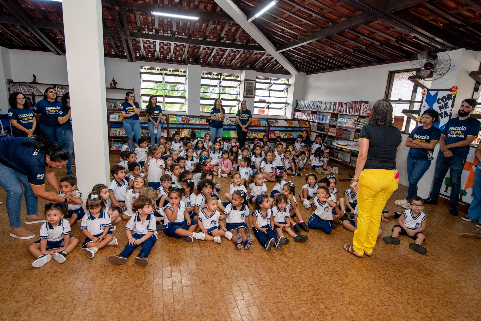 Biblioteca Municipal tem programação especial em alusão ao Dia do Livro