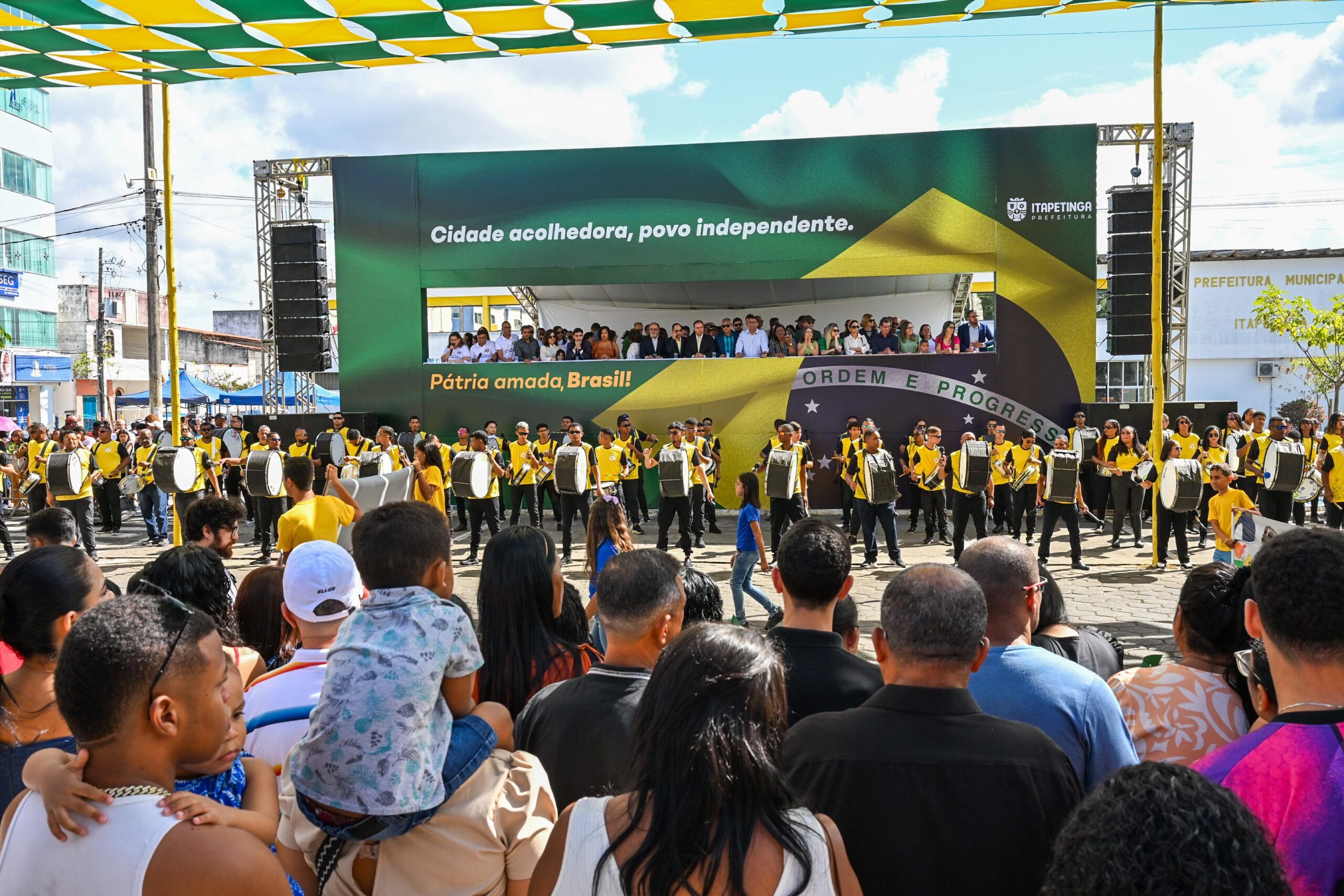 Cidade Acolhedora, Povo Independente. Itapetinga celebrou o 7 de Setembro com grande desfile cívico