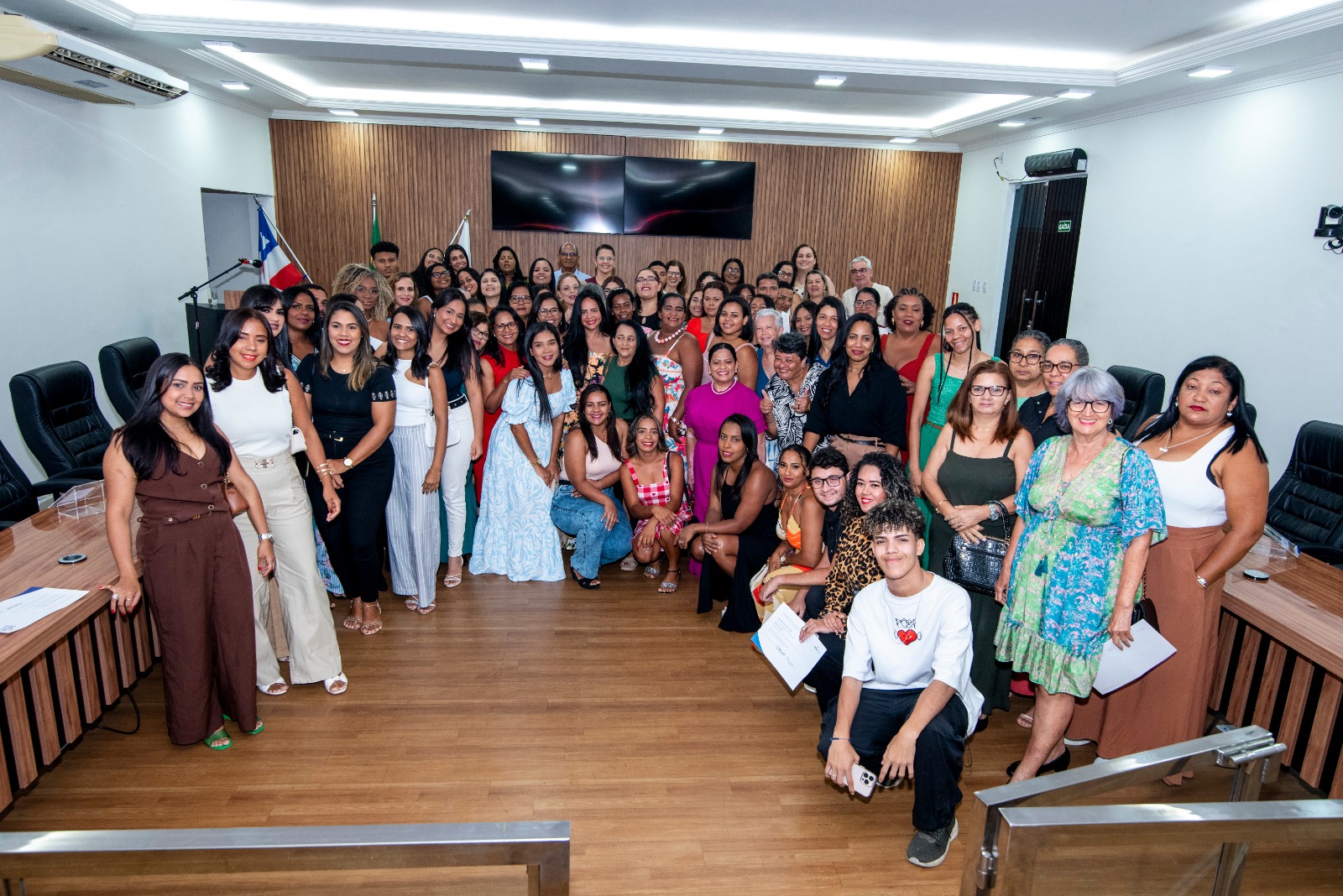 Mais de 300 alunos do Cefopi recebem seus certificados de conclusão de curso